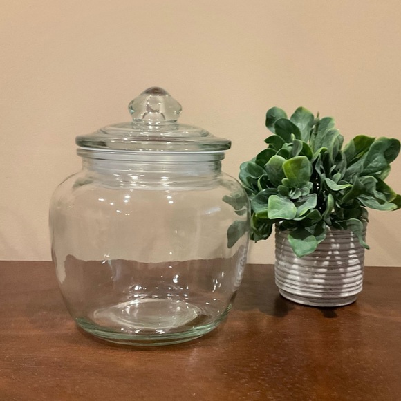 Small Clear Glass Apothecary Jar 🍬 - Picture 2 of 6